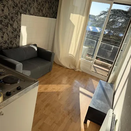 Petit Stade Philippe Marcombes Apartment *